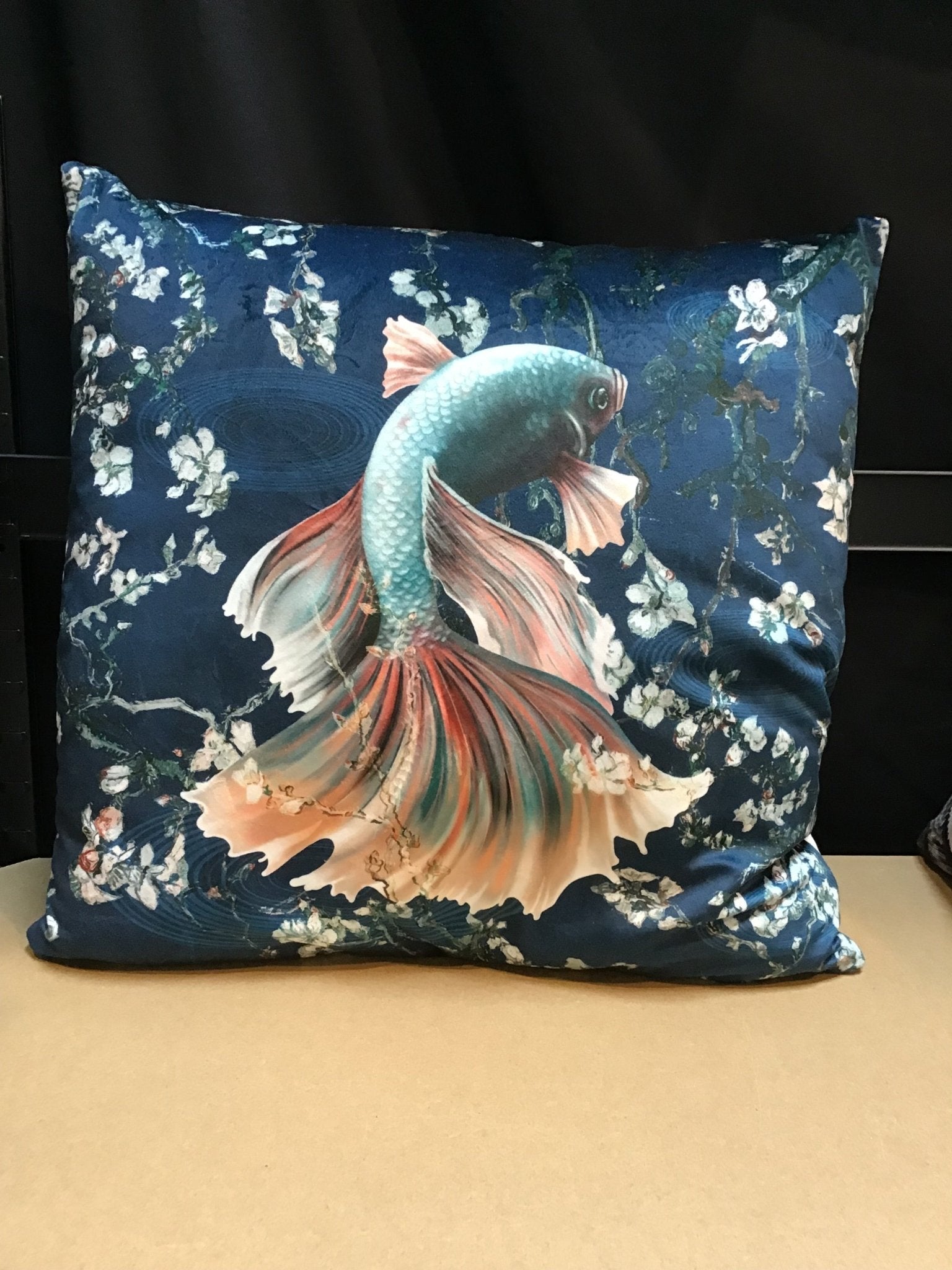 Kussen Koi - Bamar Fashion